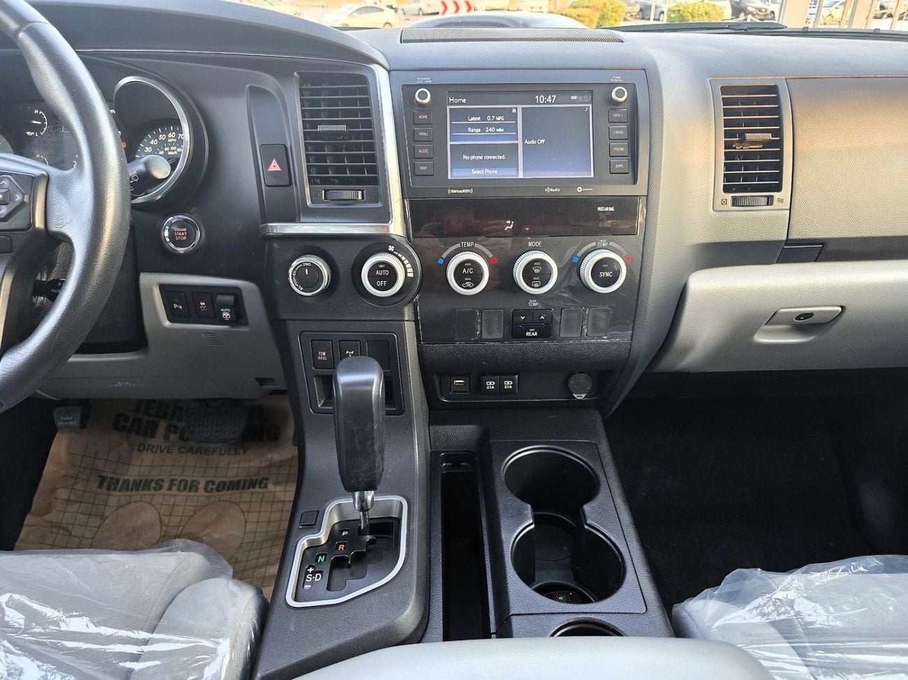 Toyota Sequoia SR5 2021 USA specs
