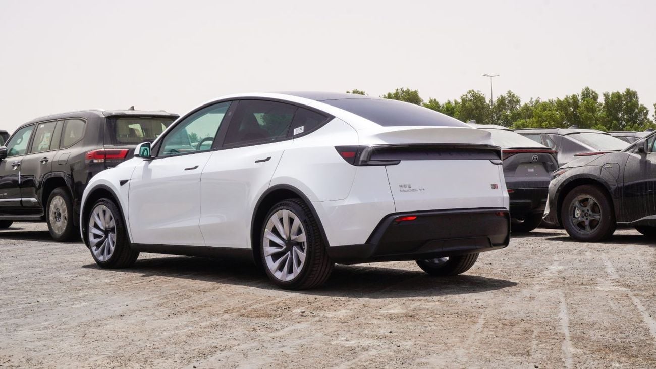 تسلا موديل Y Tesla Model Y Long Range Version/20 Inches AWD .Export Price.