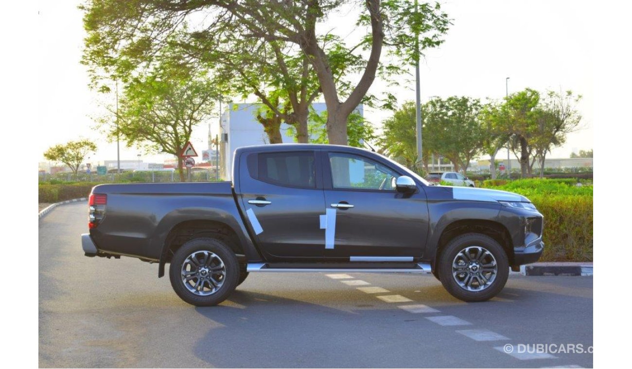 ميتسوبيشي L200 Double Cab Pickup Sportero GLS 2.4L Diesel 4WD Automatic 4x4