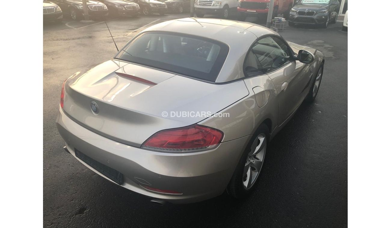 BMW Z4 Bmw Z4  model 2010 GCC CAR PREFECT CONDITION FULL SERVICE FULL OPTION LOW MILEAGE