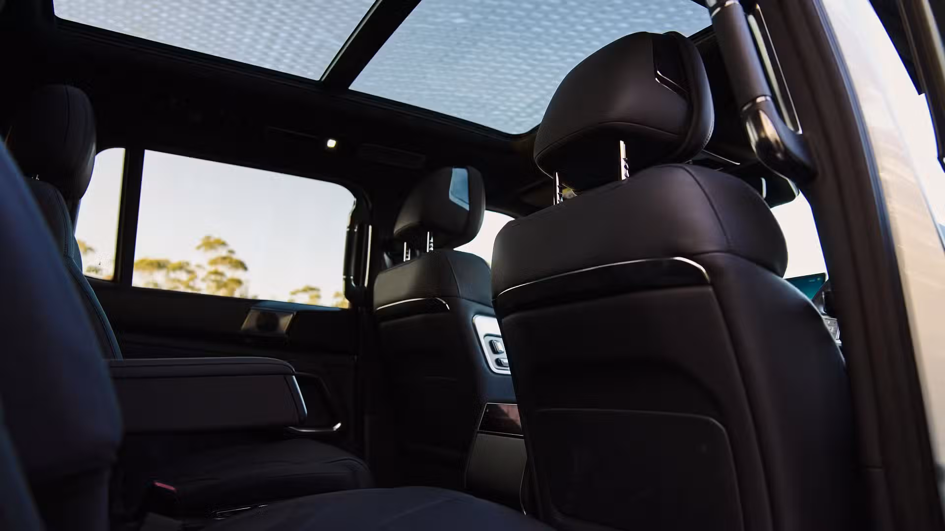 Denza B5 interior - Seats