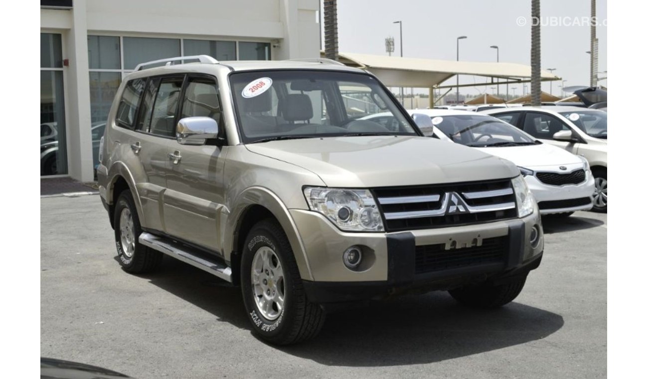 Mitsubishi Pajero 3.5 ACCIDENTS FREE - CAR IS IN PERFECT CONDITION INSIDE OUT