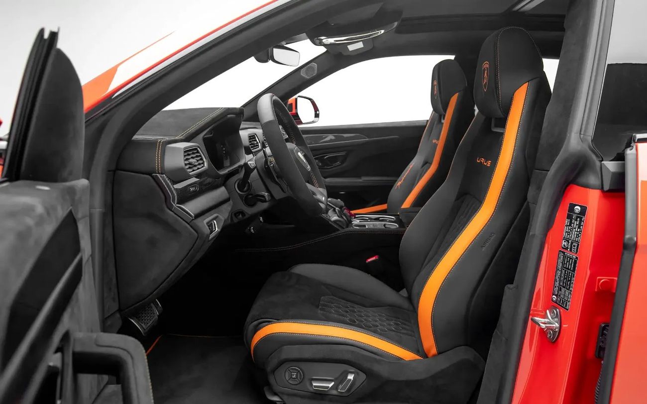 لامبورغيني اوروس 4.0T V8 Performante With Akrapovic Exhaust - Euro Spec