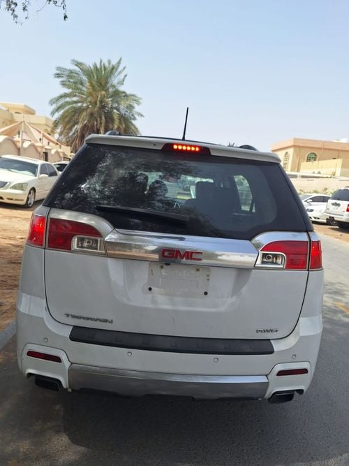 جي أم سي تيرين جي ام سي تيرين دينالي 2013 خليجي