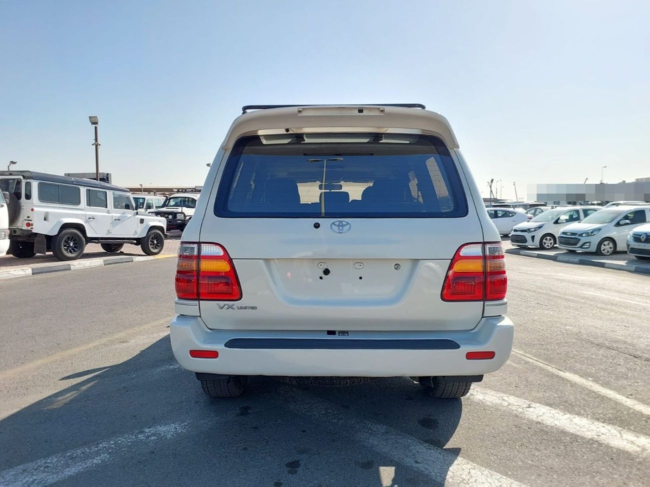 Toyota Land Cruiser TOYOTA LAND CRUISER SUV RHD 1999 MODEL 4.2 L DIESEL AUTOMATIC(PM13650)