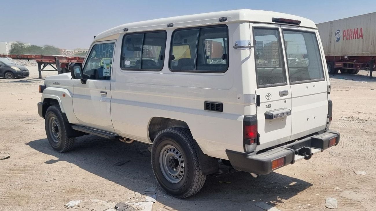 Toyota Land Cruiser 70 78 V6 4.0L Petrol AT 2025YM