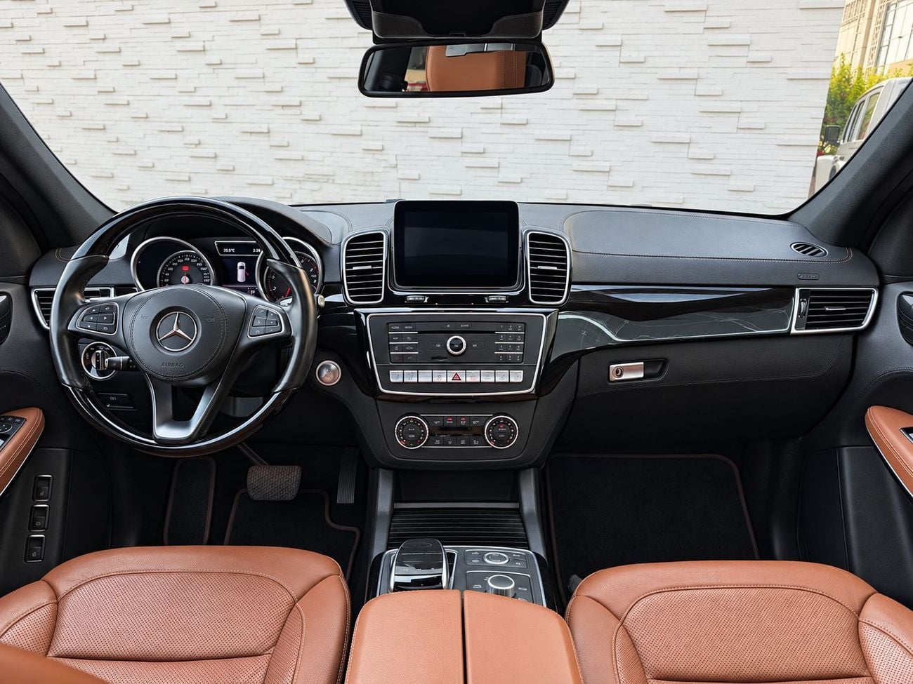 Mercedes Benz GLS500 STANDARD