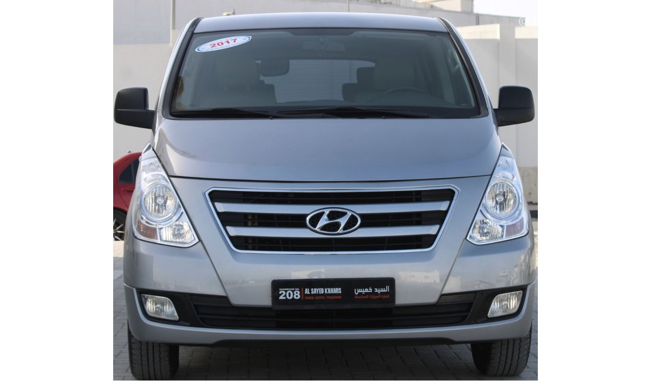 هيونداي جراند ستاريكس هيونداي h1 جراند استاركس 2017 وارد كوريا أوراق جمارك بحالة ممتازة بدون حوادث