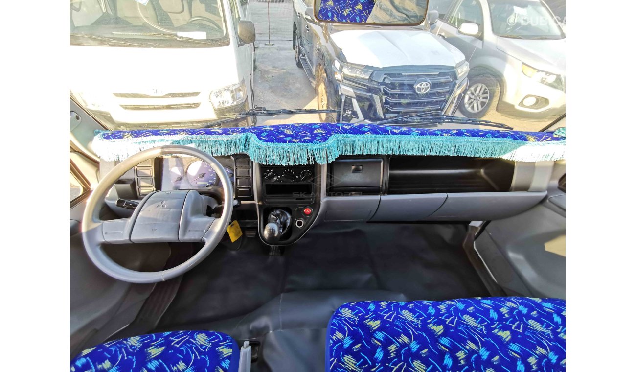 Mitsubishi Fuso Canter 4.0L DIESEL, 16" TYRES, MANUAL GEAR BOX, FRONT A/C, DUAL BATTERY (LOT # 8466)