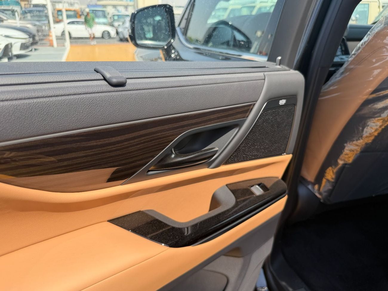 Lexus LX600 SIGNATURE