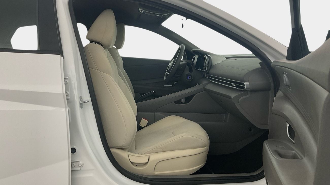 هيونداي إلانترا 1.6 GL AUTO SMART | شامل الضمان | 0 ﺪﻔﻋﺓ ﺃﻮﻟﻯ
