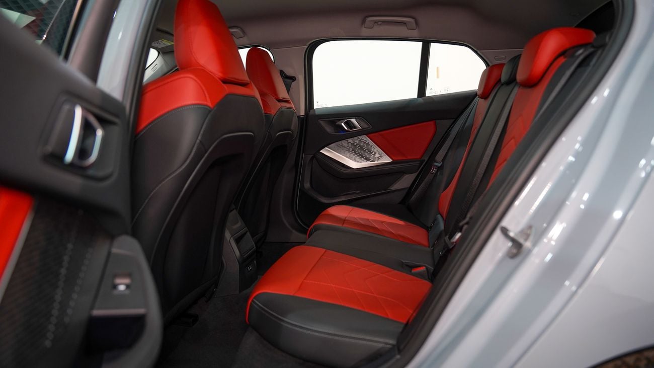 بي أم دبليو 118