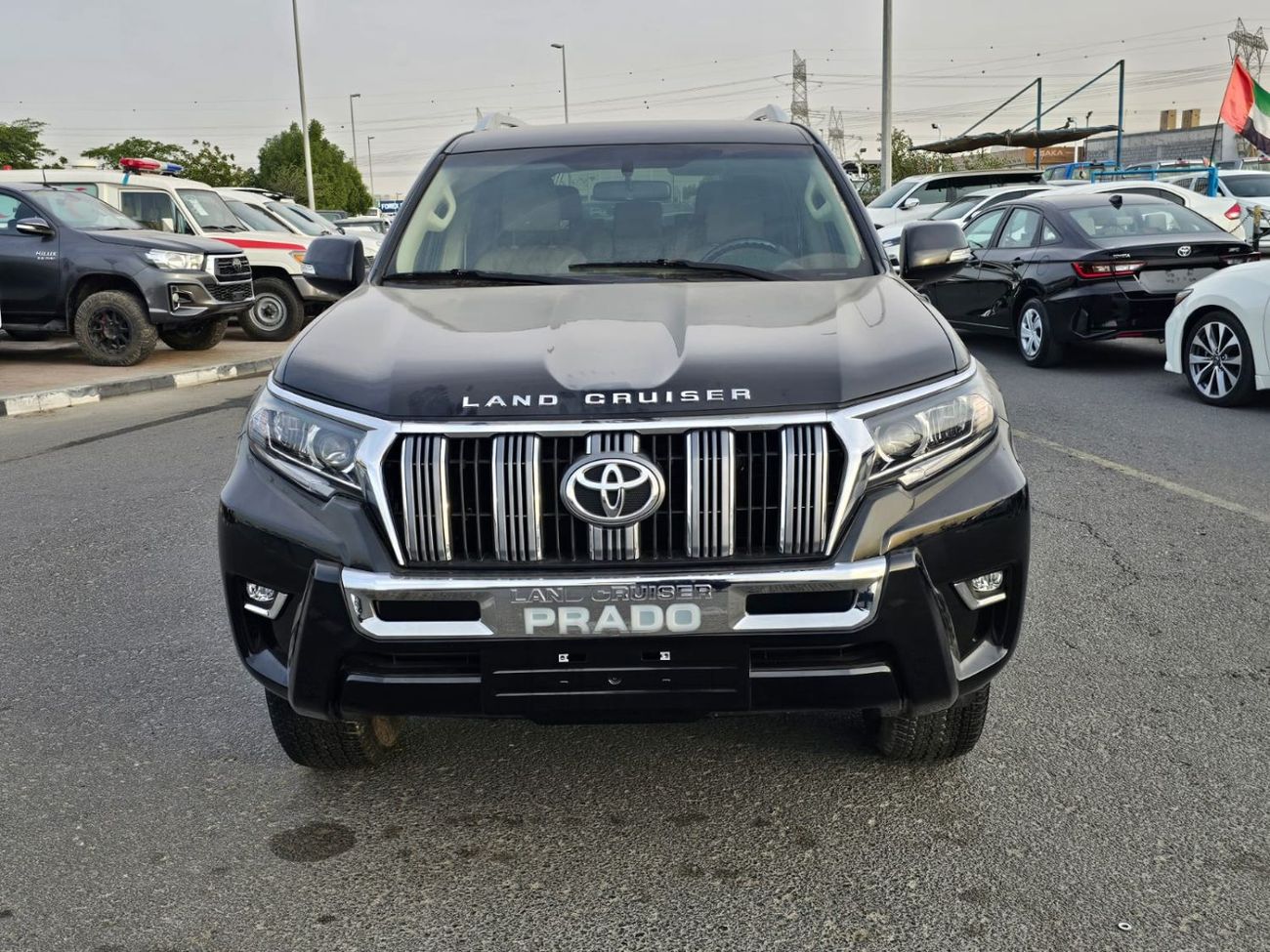 Toyota Prado Toyota prado 2019Model 2.7 v4 AWD 4x4 petrol engine Colour Black Transmission Automatic Interior.Beg