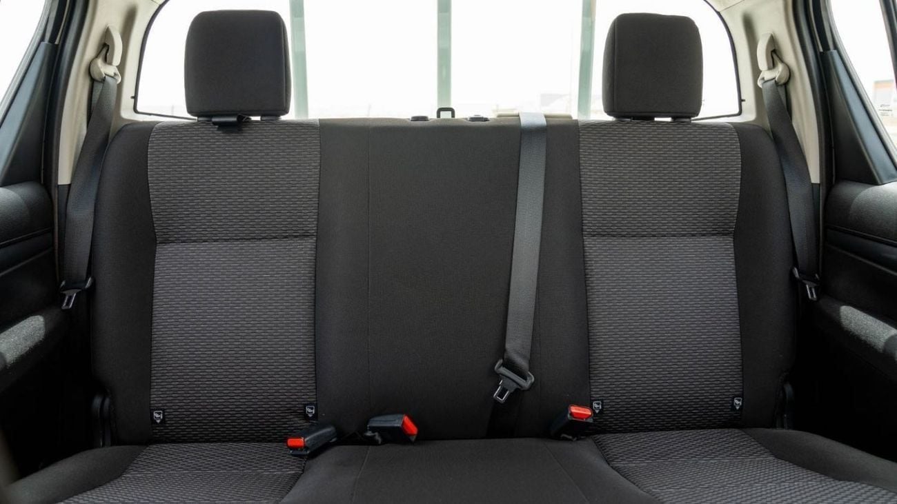 Toyota Hilux HILUX 2.4L MT P.WINDO DIESEL 2025