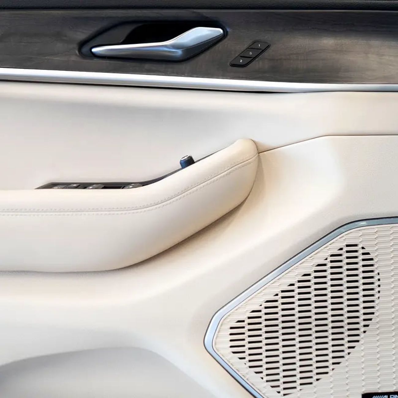 Jeep Grand Cherokee L Limited 3.6L AED 1,915 p.m • 0% Downpayment • Grand Cherokee L • 1 Year Warranty