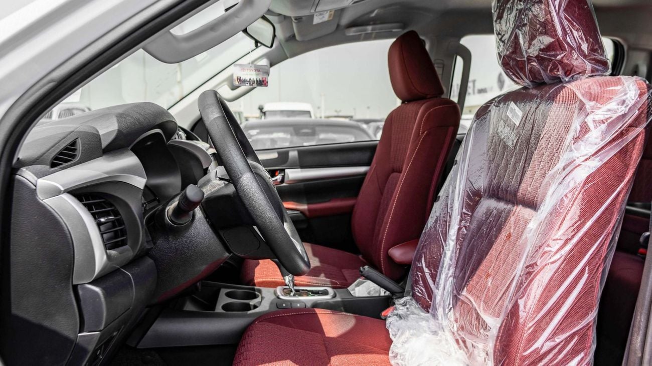 Toyota Hilux 2025 Toyota Hilux SGLX 2.4L AT Diesel (White)