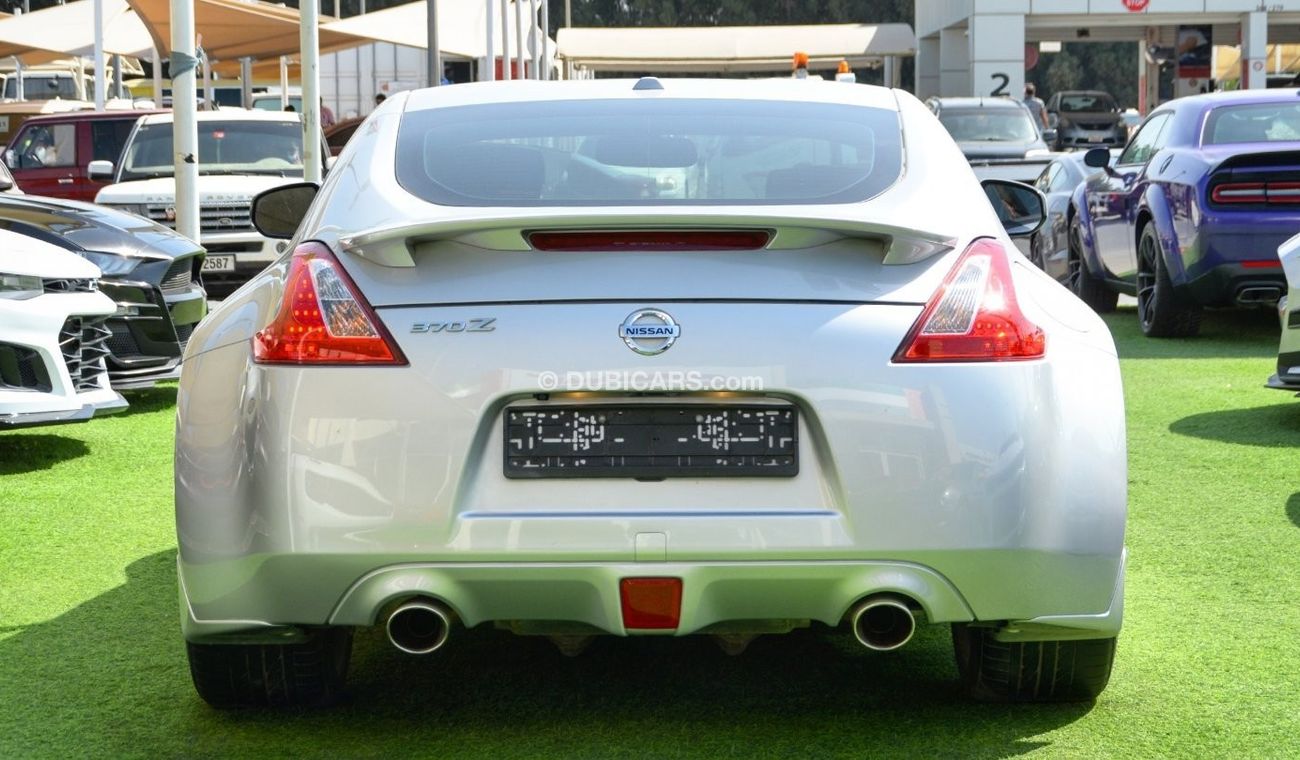 Nissan 370Z Nissan 370 Z /V6/2017/ Very Low Miles/ Very Good Condition
