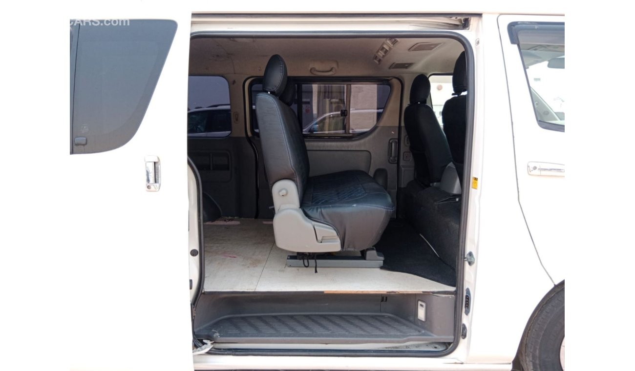 تويوتا هاياس TOYOTA HIACE VAN RIGHT HAND DRIVE (PM1439)