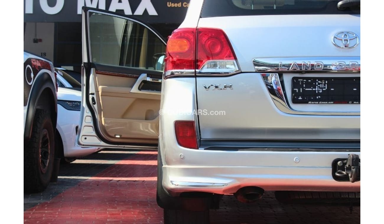 Toyota Land Cruiser VXR