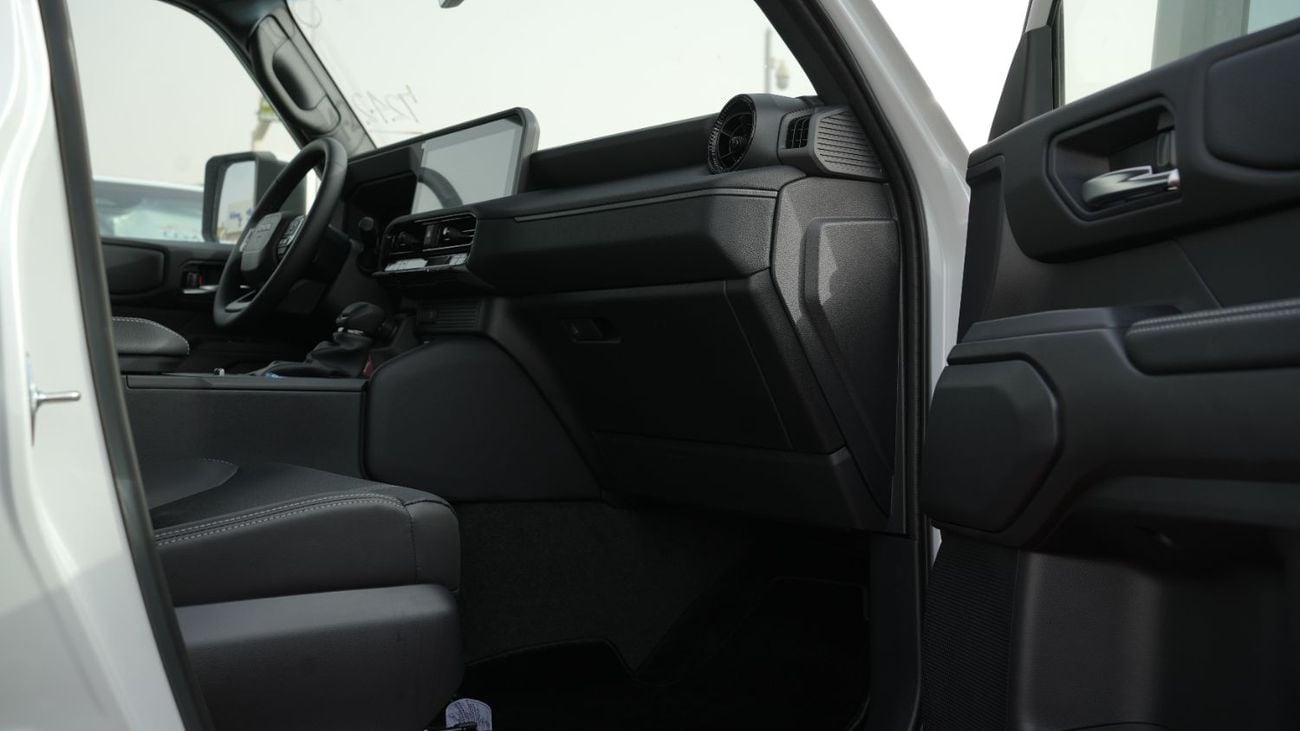 Toyota Prado 2026 Toyota Land Cruiser Prado 2.8L AT Diesel (White-Black)