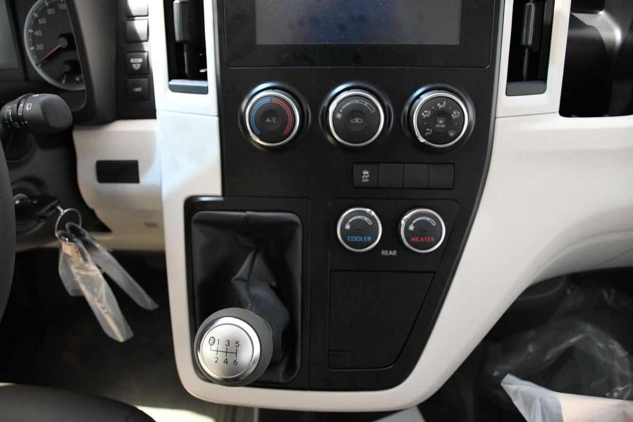 تويوتا هاياس GL -High Roof Commuter 3.5L M/T (Ready Stock )