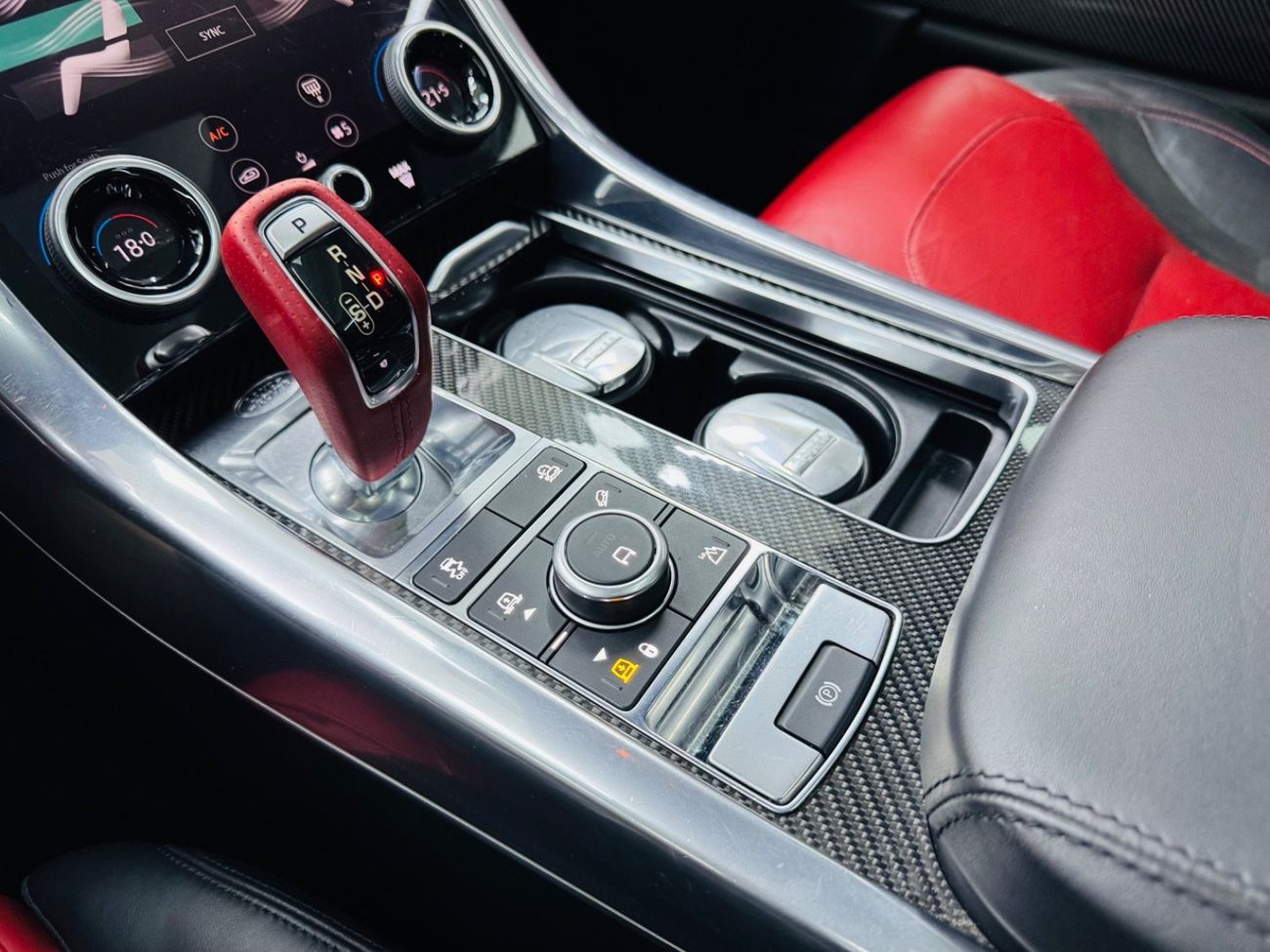 Land Rover Range Rover Sport SVR 5.0L (575 HP) 4WD