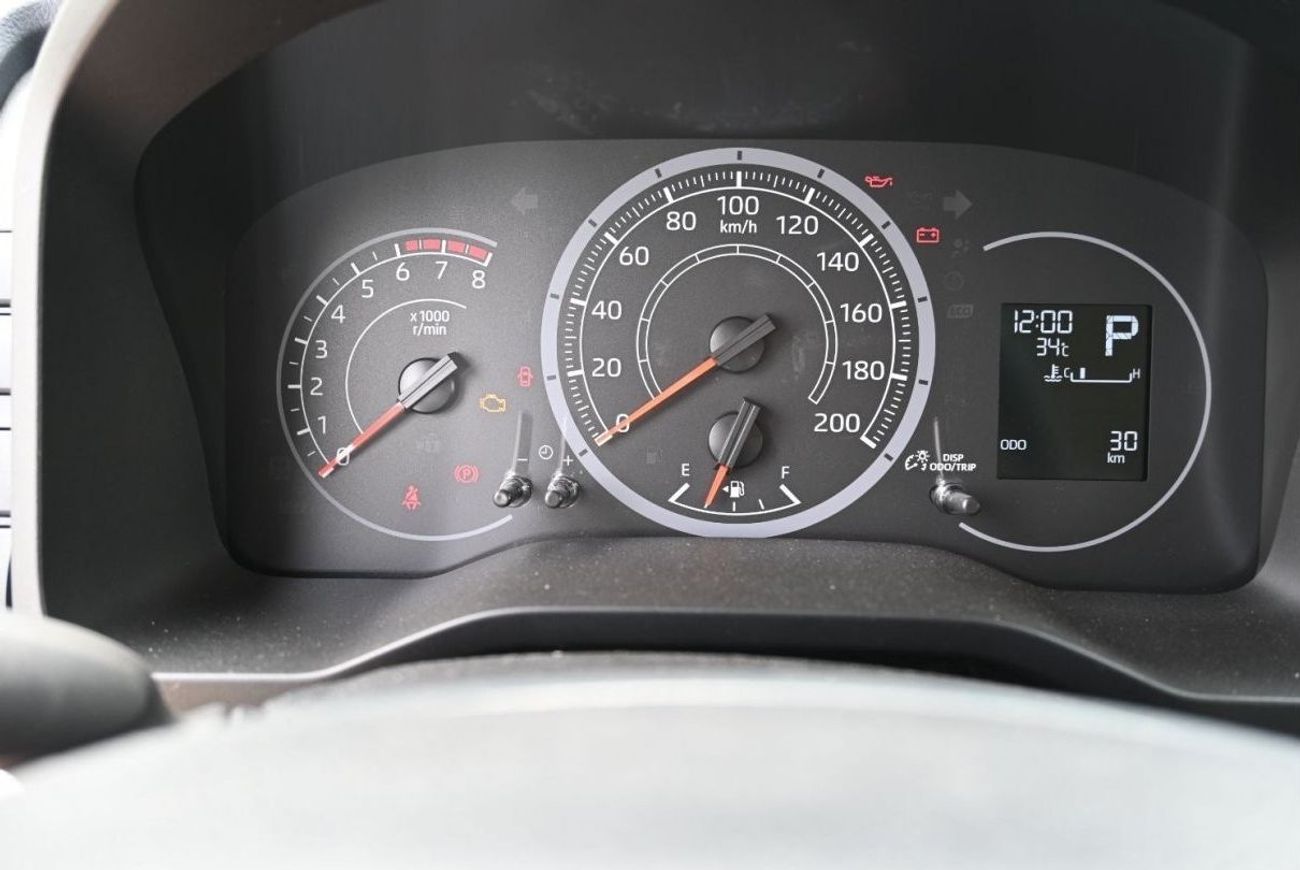 تويوتا هاياس تويوتا هايس سقف مرتفع ، 3.5 لتر بنزين ، دفع خلفي ، فان ، ناقل حركة أوتوماتيكي ، 13 مقعد ، وسائد هوائ