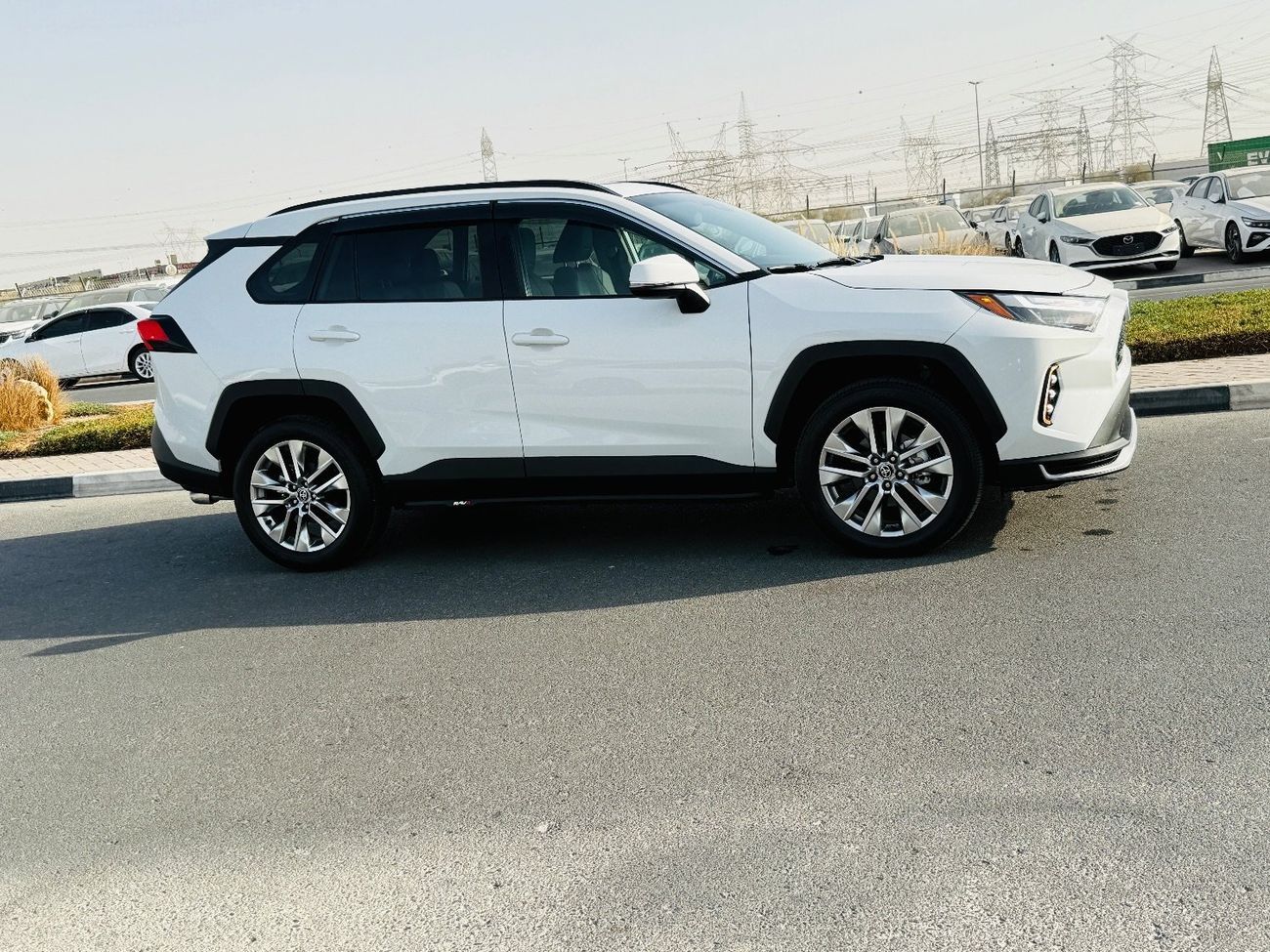 Toyota RAV4 Toyota RAV4 XLE premium