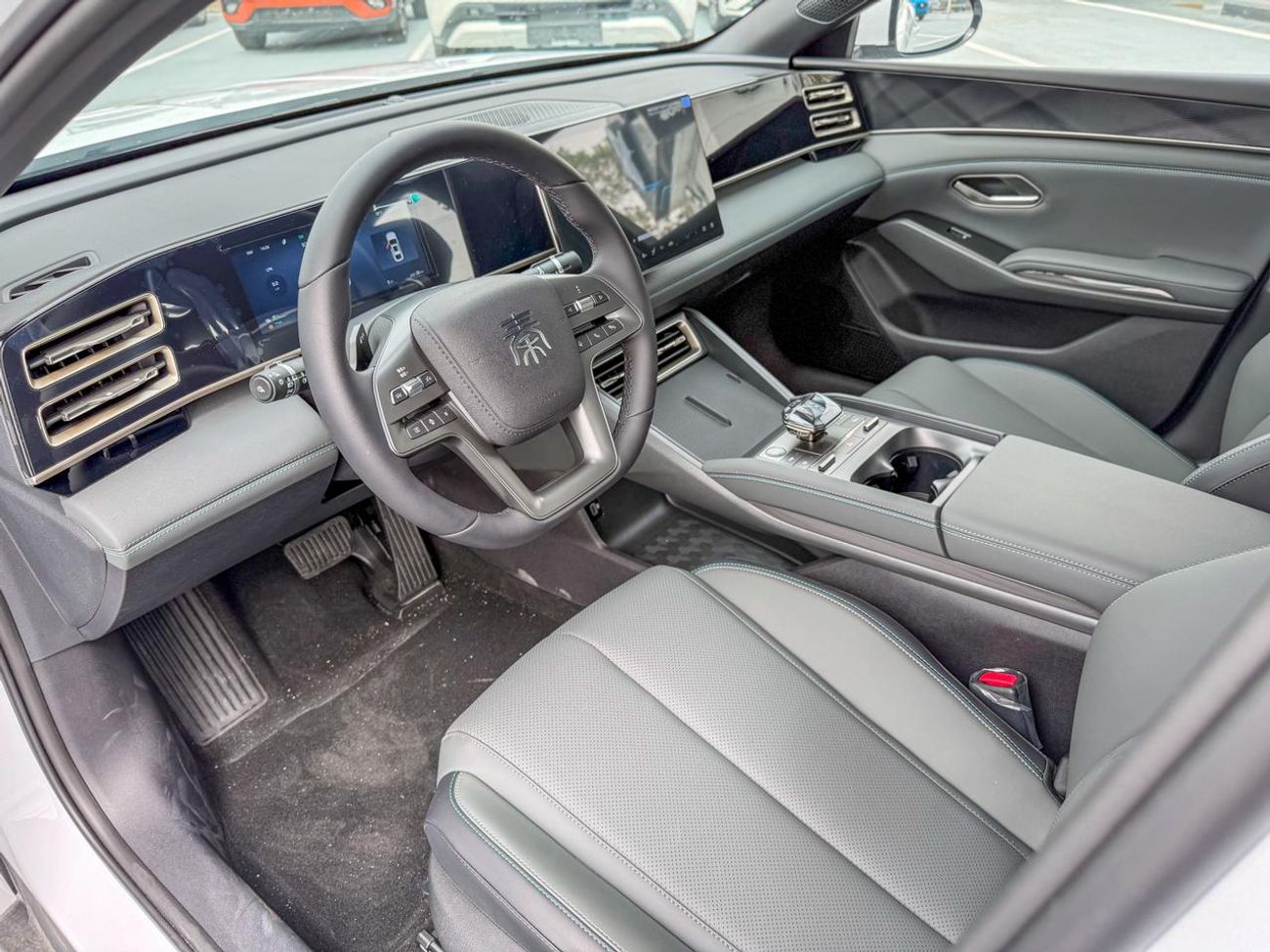 بي واي دي كين ال دي ام-اي BYD QIN L 2025 1.5L DM-i Hybrid