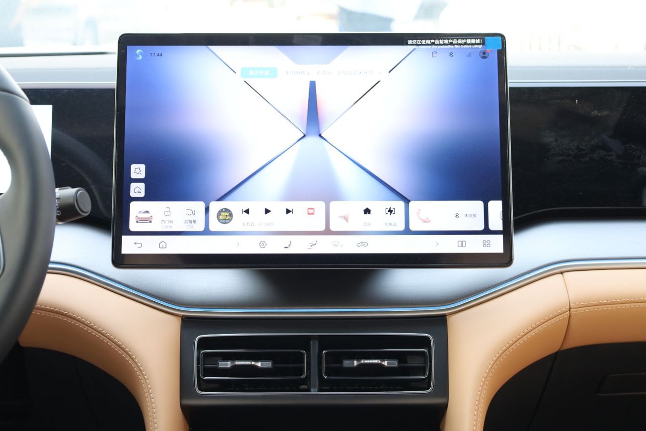 BYD Song L BYD SONG L DM-I 160KM SMART DRIVIVNG BEYOND EDITION 2025