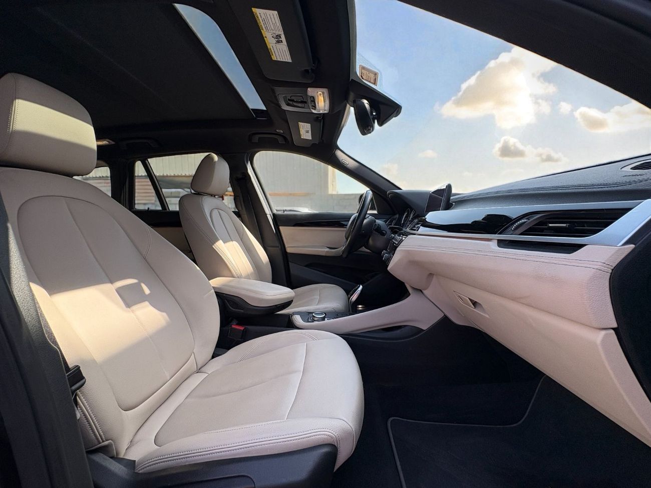 بي أم دبليو X1 SDRIVE28i 2.0L T A/T | 2022 | AED 1,040 per month