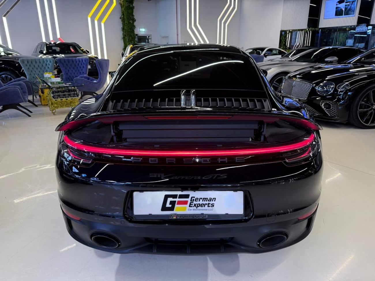 بورش 911 Carrera GTS 3.0L (450 HP) Coupe