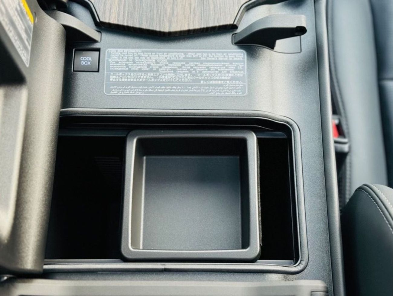 تويوتا لاند كروزر Brand new sahara 2024