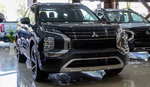 ميتسوبيشي آوتلاندر Limited Edition