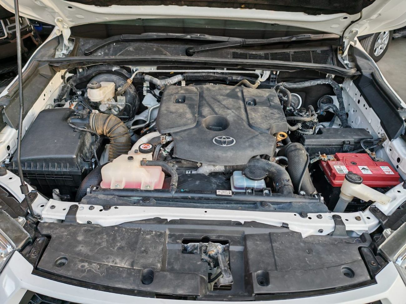 Toyota Hilux ADV 2.8L