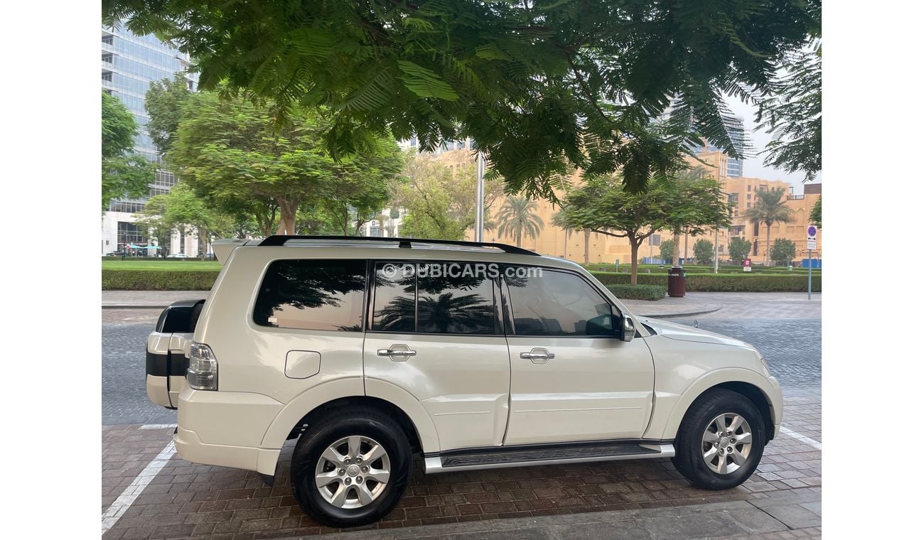 Mitsubishi Pajero MY Platinum