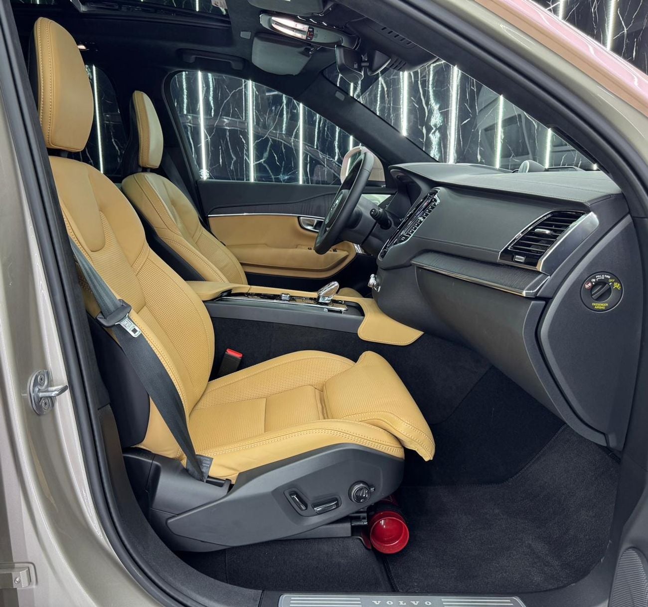 فولفو XC 90 ULTIMATE BRIGHT