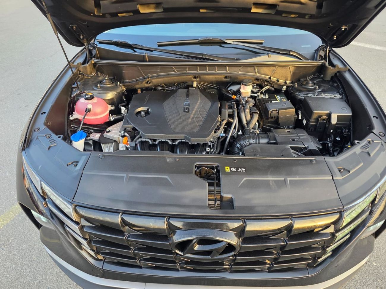 Hyundai Tucson Premium+ 2.5L Sunroof, Push button and trunk automatic