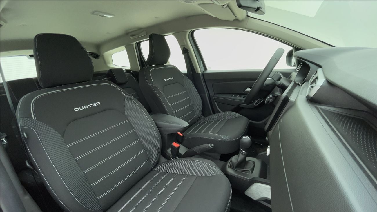 Renault Duster LE 1.6 | Zero Down Payment | Home Test Drive