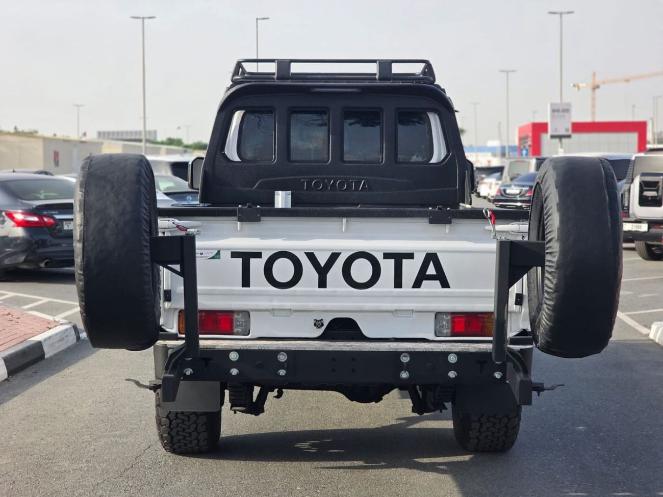 تويوتا لاند كروزر بيك آب -