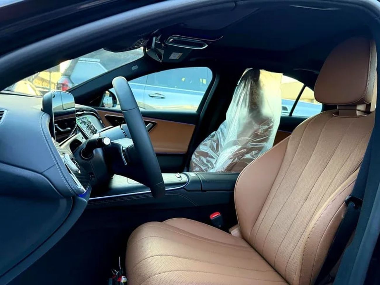 مرسيدس بنز E200 2.0L