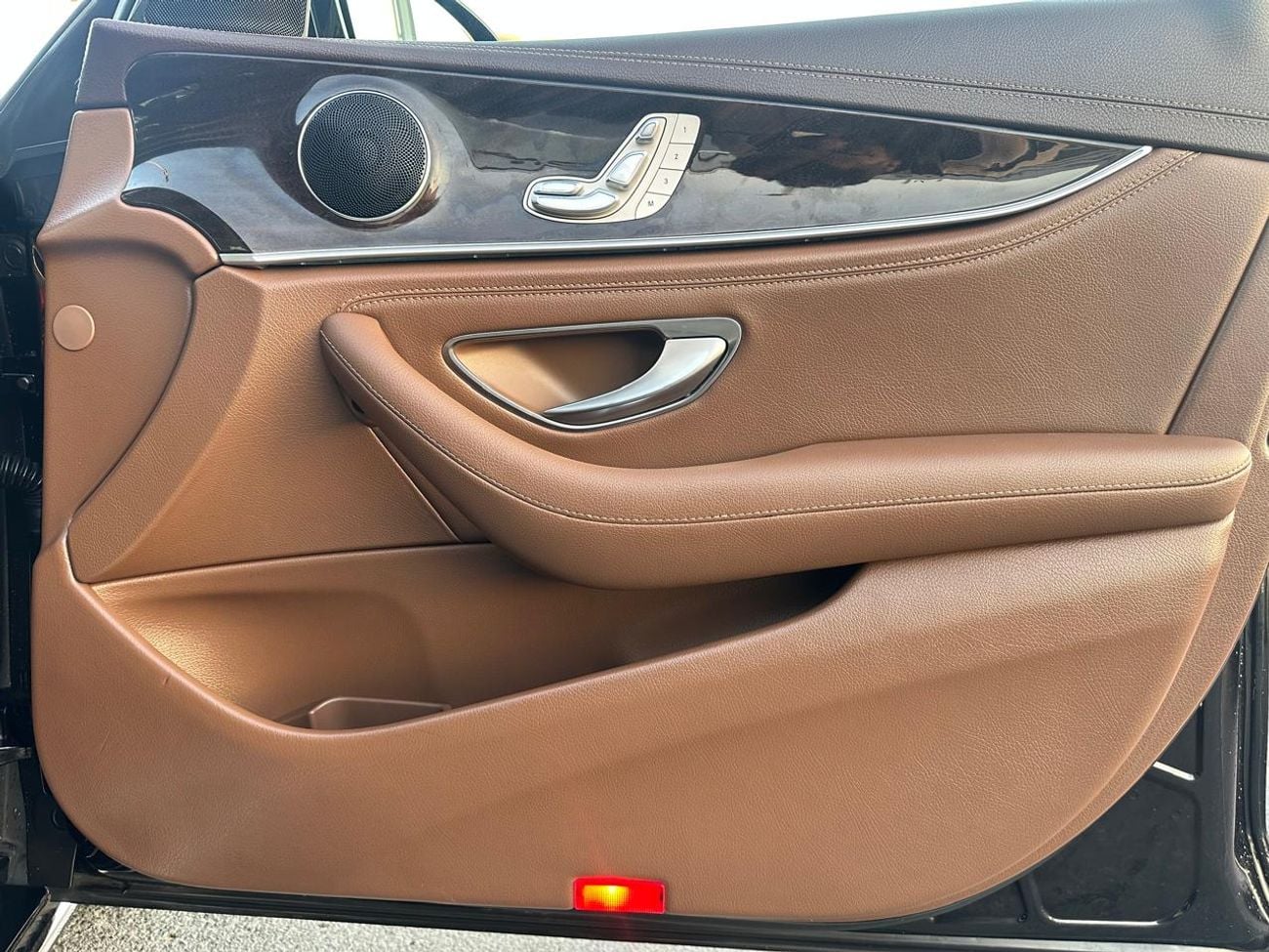 مرسيدس بنز E200 EL1 2.0L