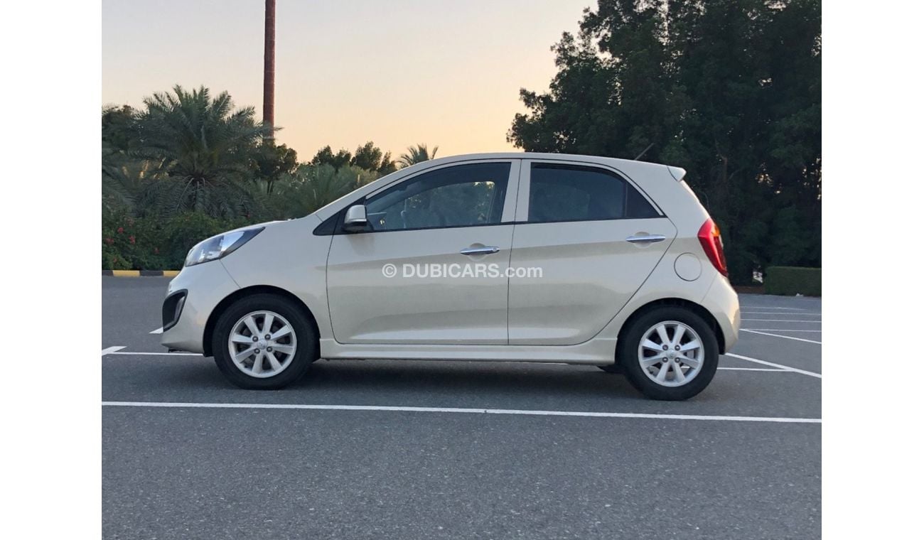 Kia Picanto EX MODEL 2014 GCC CAR PREFECT CONDITION INSIDE AND OUTSIDE 1200 CC