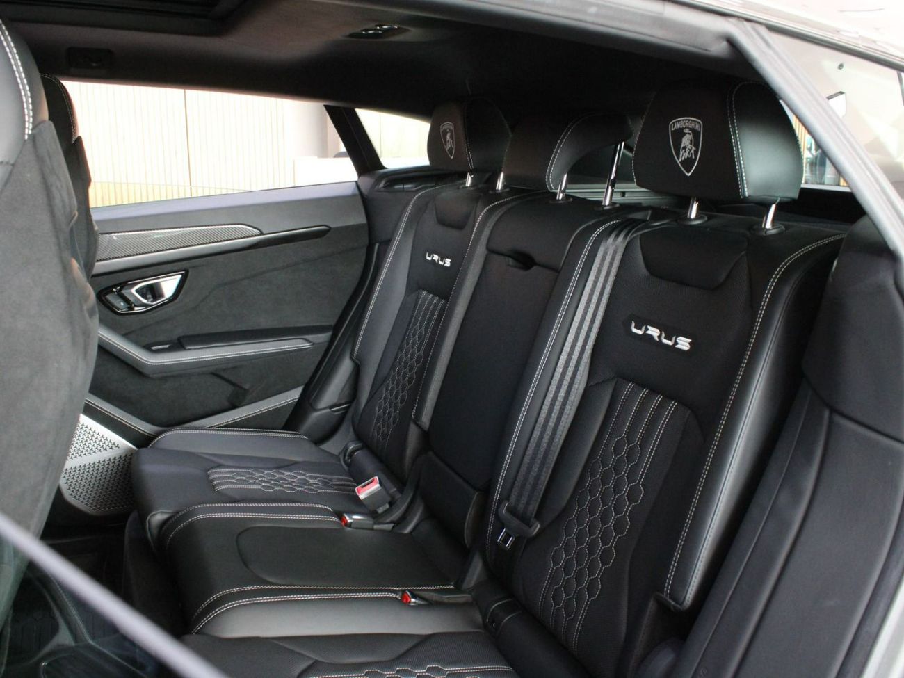 لامبورغيني اوروس 4.0T V8 Performante