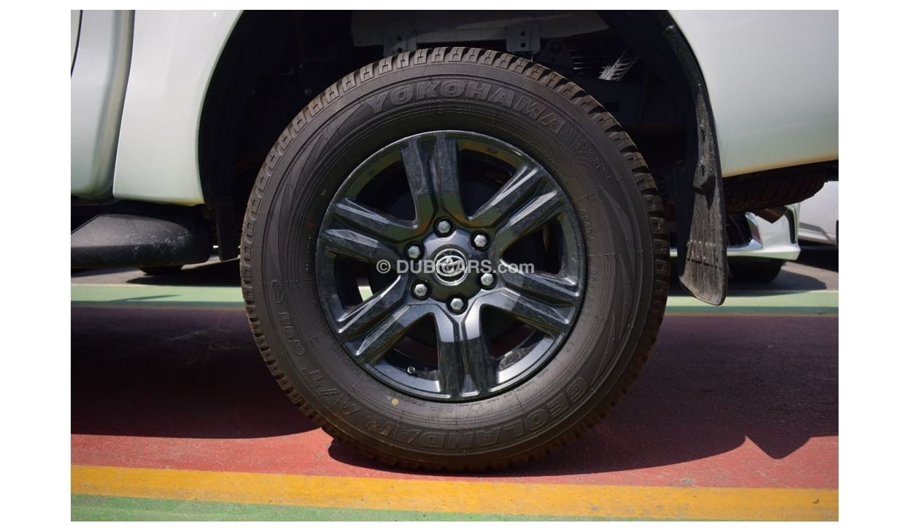 Toyota Hilux 2023 Toyota Hilux SR5 2.7L Pickup , Automatic, 4 Doors