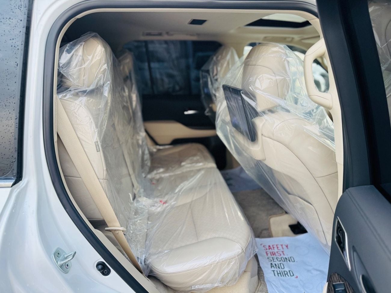 Toyota Land Cruiser Zx top of the range