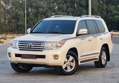 Toyota Land Cruiser GXR V8