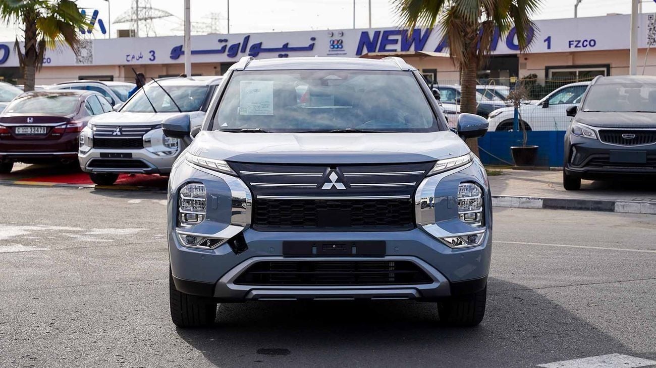 ميتسوبيشي آوتلاندر ميتسوبيشي أوتلاندر بريميوم 2026 (G08) 2.5 لتر | SUV بسبعة مقاعد | مواصفات الخليج | للتصدير فقط