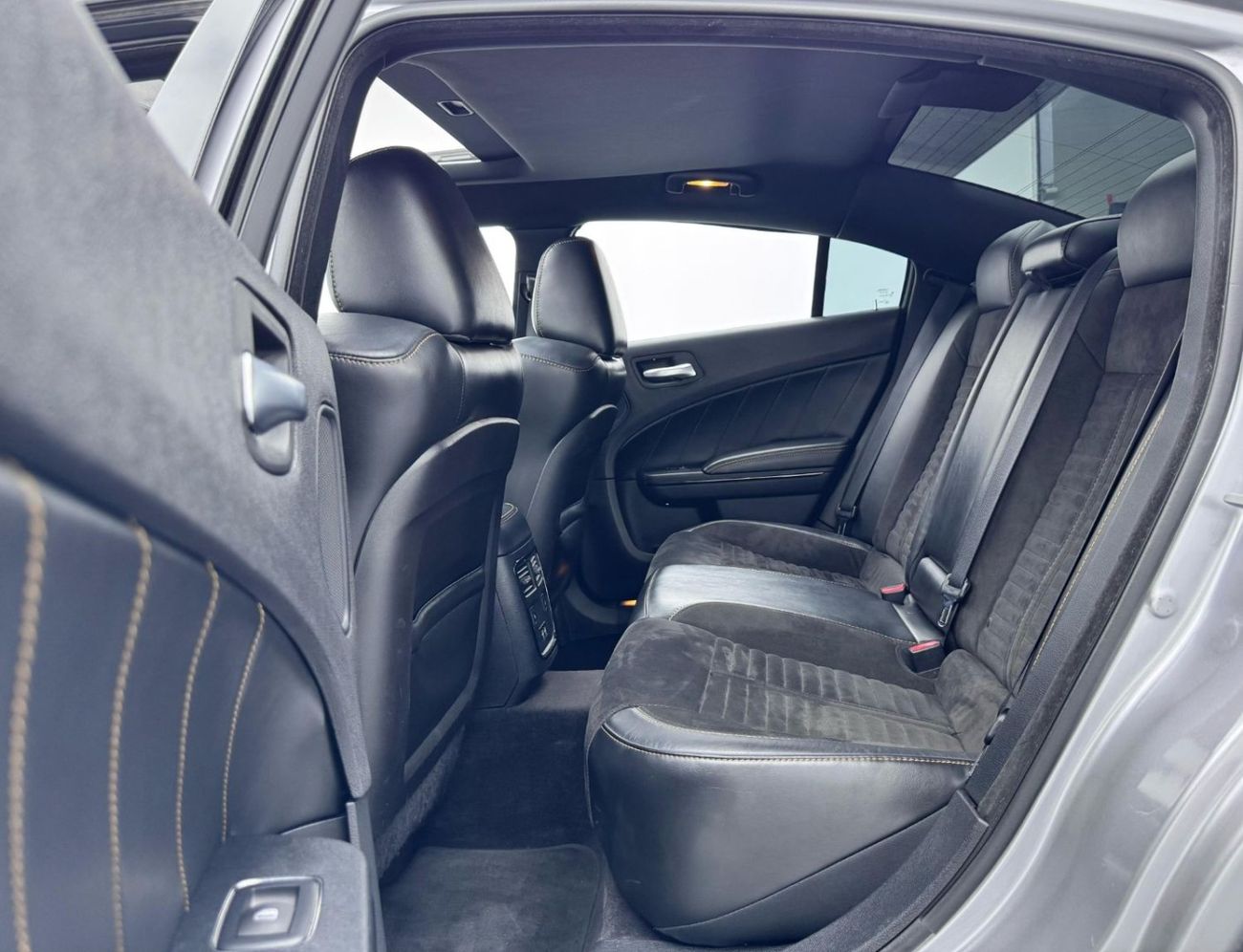 دودج تشارجر Daytona R/T 5.7L 2017 Dodge Charger R/T Daytona 345 Hemi, Full Dodge Service History, GCC