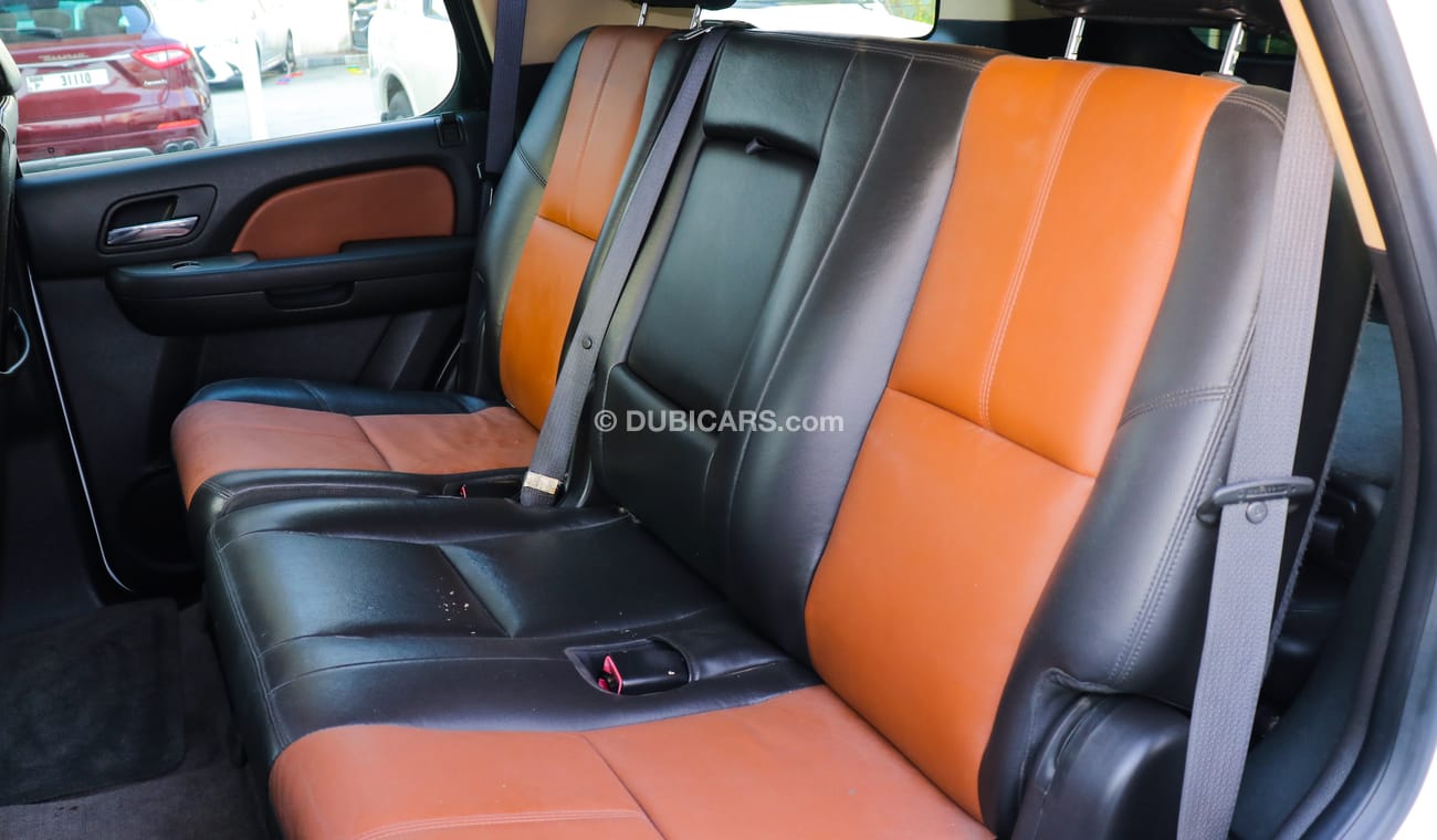 شيفروليه تاهو خليجى صبغ وكالة رقم 1 موديل 2008 لون أبيض فتحة جلد مثبت بحالة ممتازة لاتحتاج لأى مصاريف.